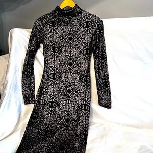 Stylish Dress / Black and gold